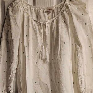 3/4 Sleeve Airflow Smock Peasant Top